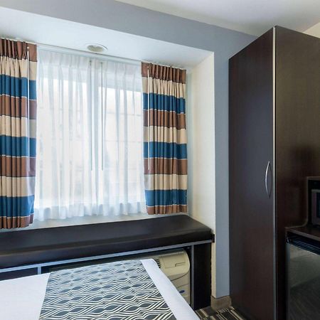 Microtel Inn And Suites Baton Rouge Airport Екстер'єр фото