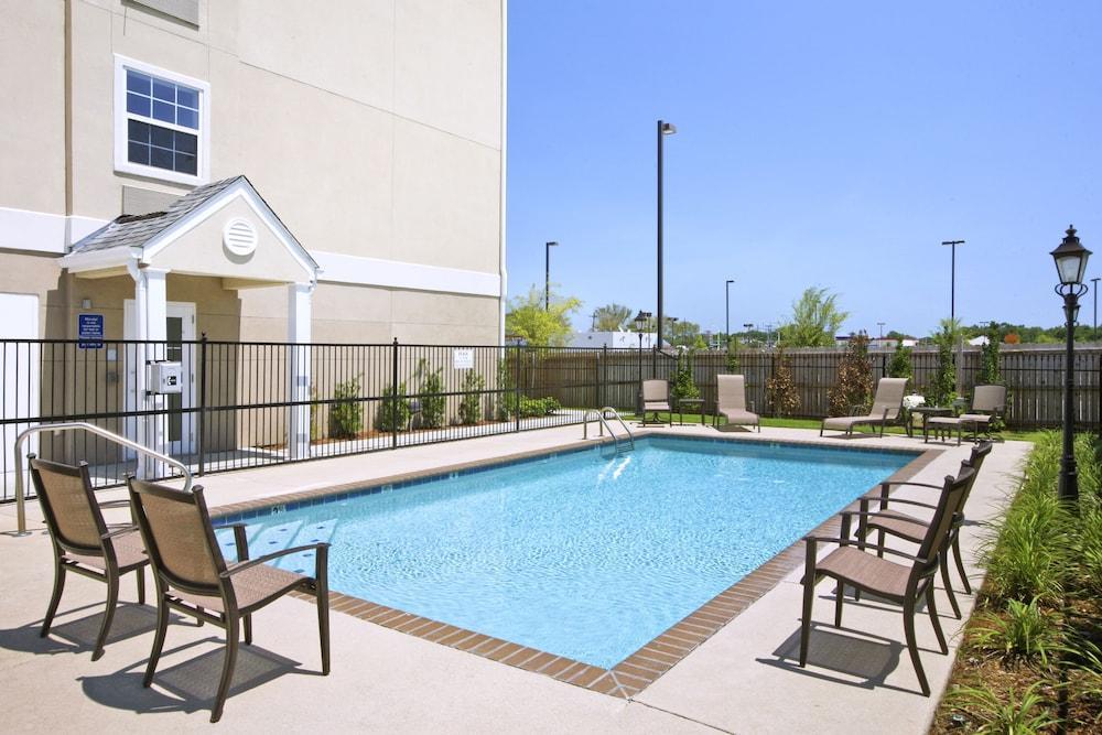 Microtel Inn And Suites Baton Rouge Airport Екстер'єр фото