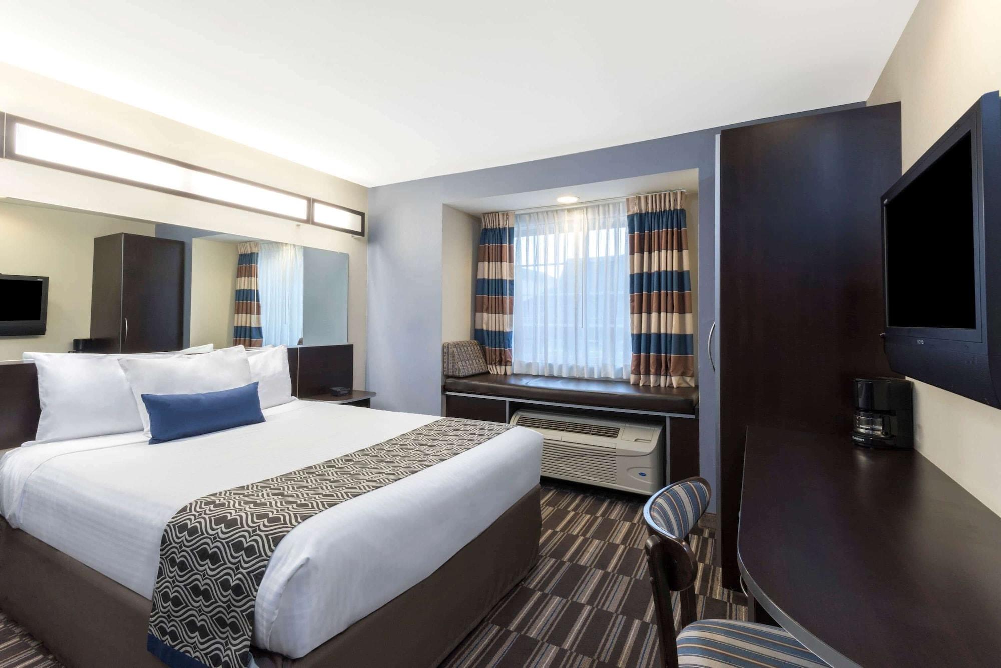 Microtel Inn And Suites Baton Rouge Airport Екстер'єр фото