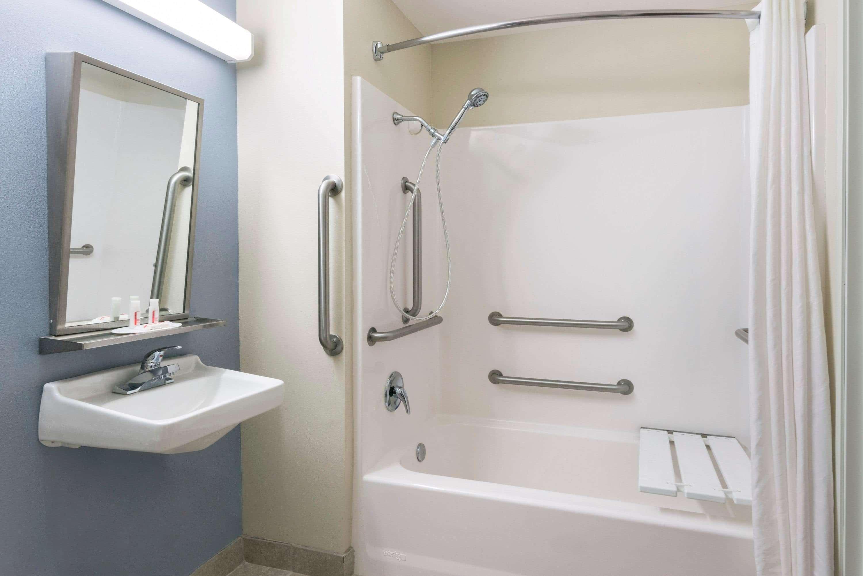 Microtel Inn And Suites Baton Rouge Airport Екстер'єр фото